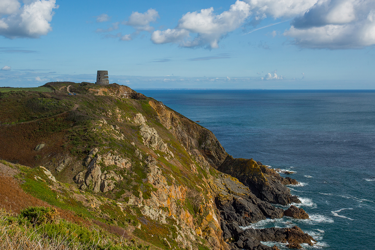 La Prévôté and Clifton Valley